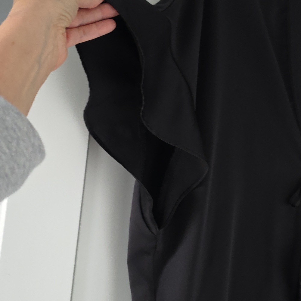 Victoria's Secret Black Tie-Front Flutter Komono - Picture 5 of 8